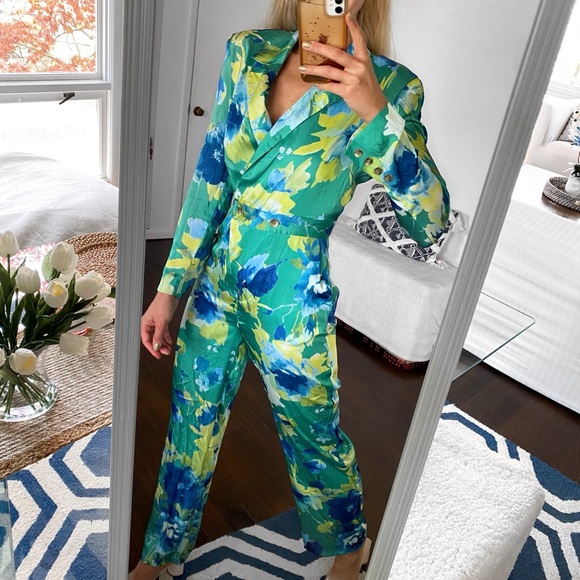 🦜 ZARA GREEN BLUE YELLOW FLORAL SATIN WIDE LEG LONG SLEEVE JUMPSUIT! - Picture 2 of 16